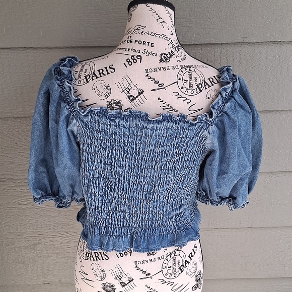 Levi's Retro 70s Smocked Denim Crop Top Blue Size Large Milkmaid - Picture 8 of 13